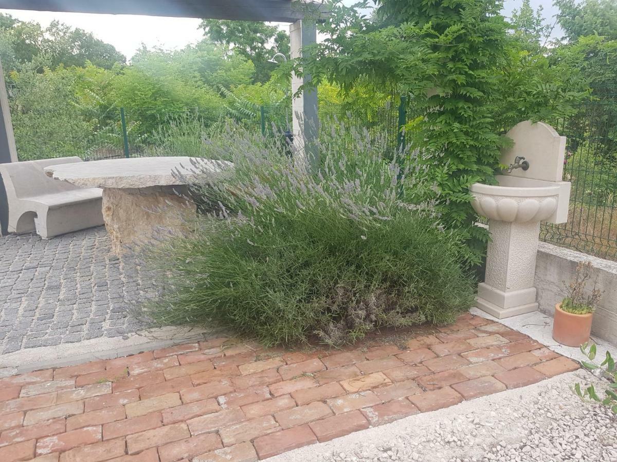 Villa Aleksandra Liyubuşka Dış mekan fotoğraf